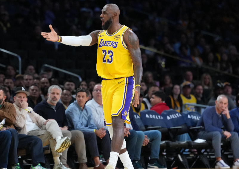 亚博-湖人115-107逆转掘金 球员评价：3人满分，3人及格，4人低迷