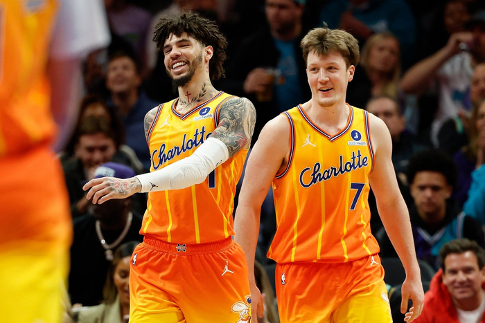 yabo-15胜3负，5连胜越来越强，多位新星大崛起，又一超级黑马令人敬佩|独行侠|黄蜂|NBA常规赛|达拉斯独行侠队|布兰登-奈特_新浪体育_新浪新闻