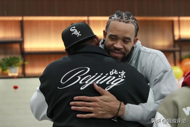 亚博体育-北京男篮官方：全队对麦基的到来表示欢迎 也向马帝昂致以诚挚感谢